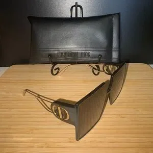 Christian Dior 30 Montaigne SU — Mint Condition Dior | Accessories | Christian Dior 3 Montaigne Su Mint  main image 3